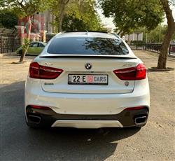 بی ئێم دەبڵیو X6